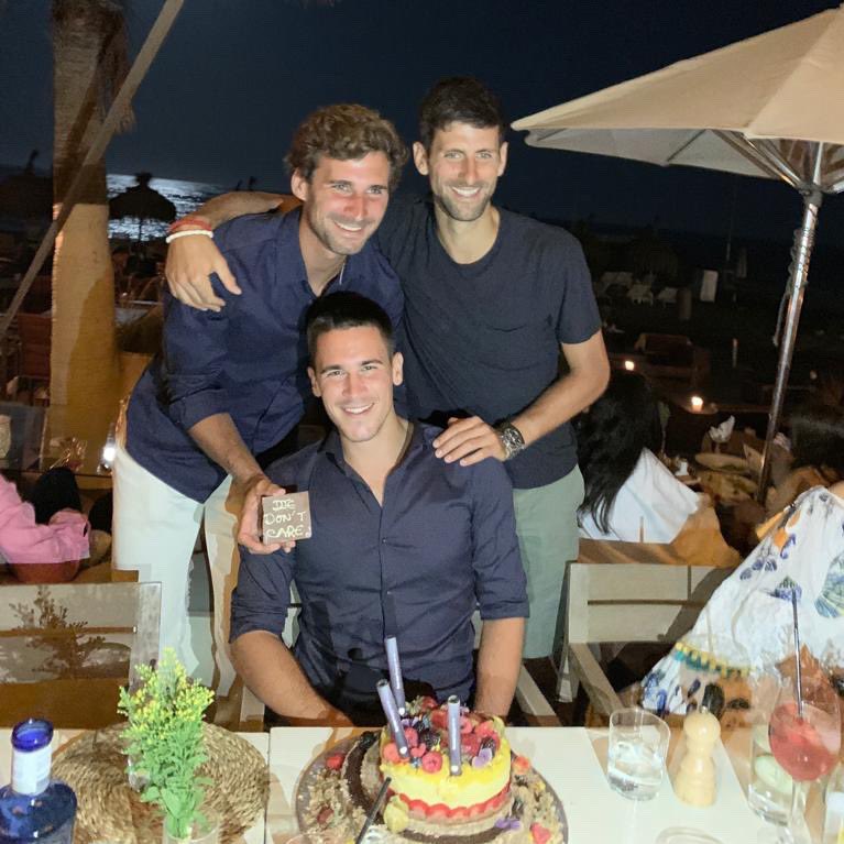 D_wy6_RU0AEfqG6.jpg:large