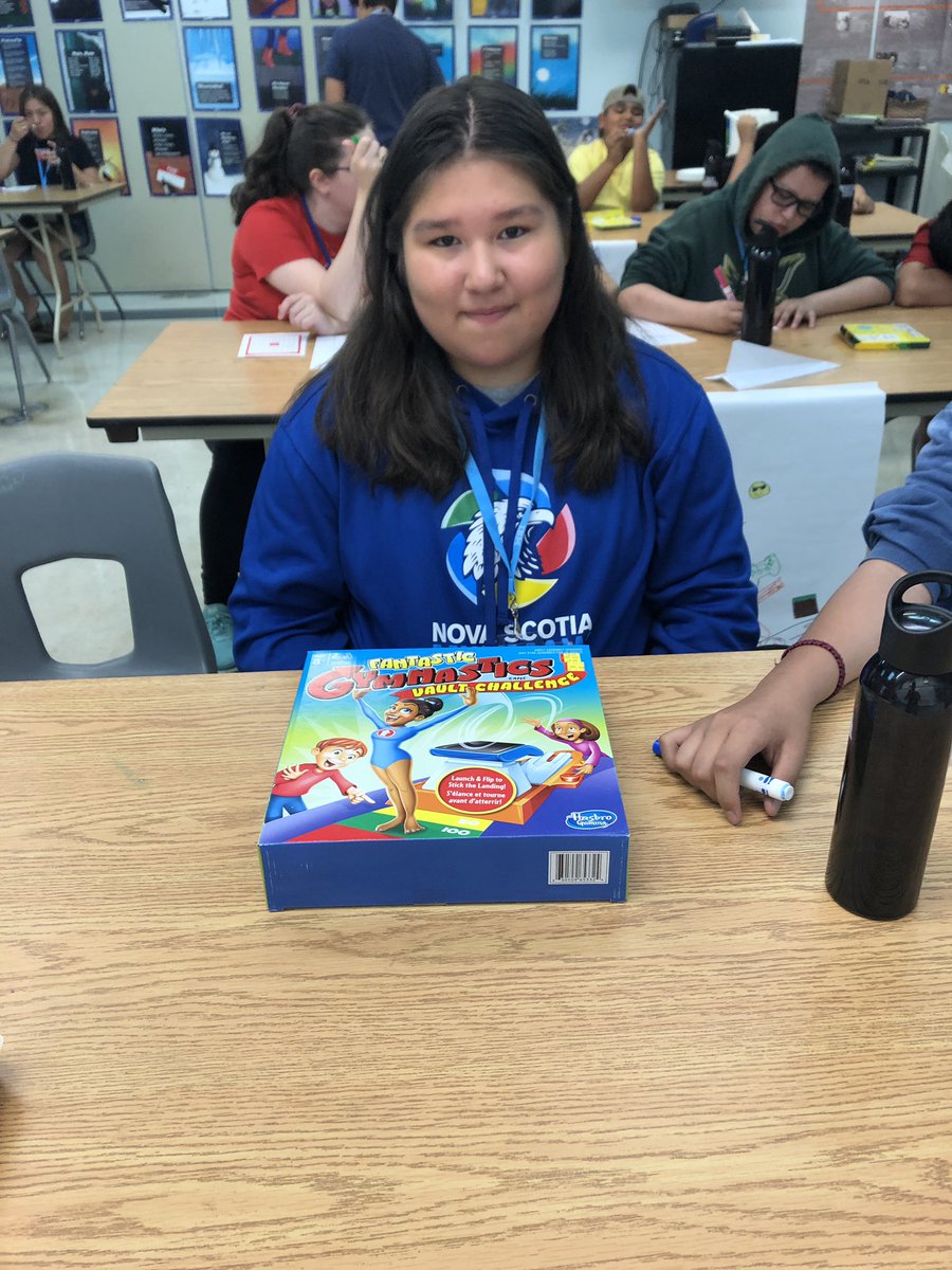 vicandsar's tweet photo. It’s easy as pi, we’re starting the day with some math bingo and cool prizes #UnamakiPTECH  #IBMYouth #IBMVolunteers @LynnClarkIBM @cmurphy_Tweets https://t.co/GvobmxVbwo