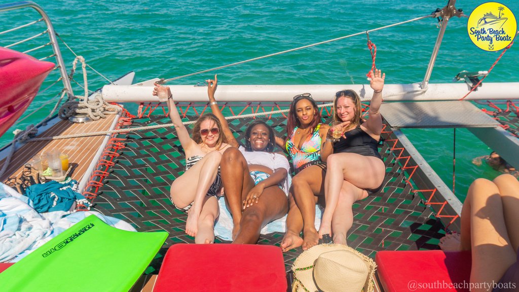 SOBEPARTYBOATS's tweet photo. Brickell sailing yacht is where the best memories are made. 
#watersport #island #sunshine #splishsplash #springbreak #trampoline #sailingtrip #sailing #yachtchartersofmiami #saltlife #yachtparty #islands #clearsky #tripideas #vacationspot #tripoftheday #watersport https://t.co/BGgt193VcO