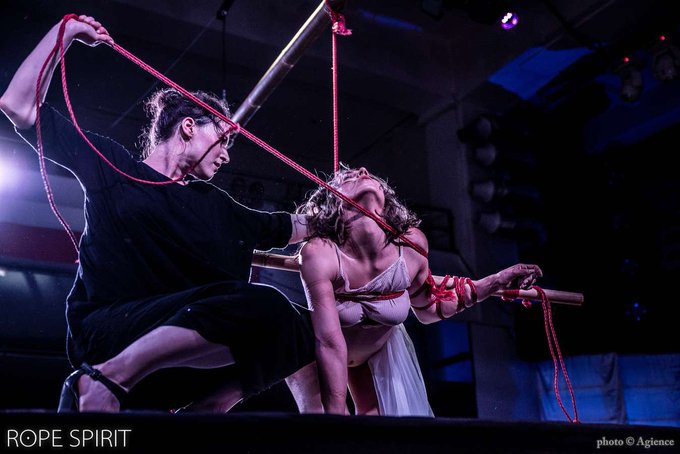 Just in love with this shot. Tying Joan Von Brook for Rope Spirit. https://t.co/EElIaWKfaB