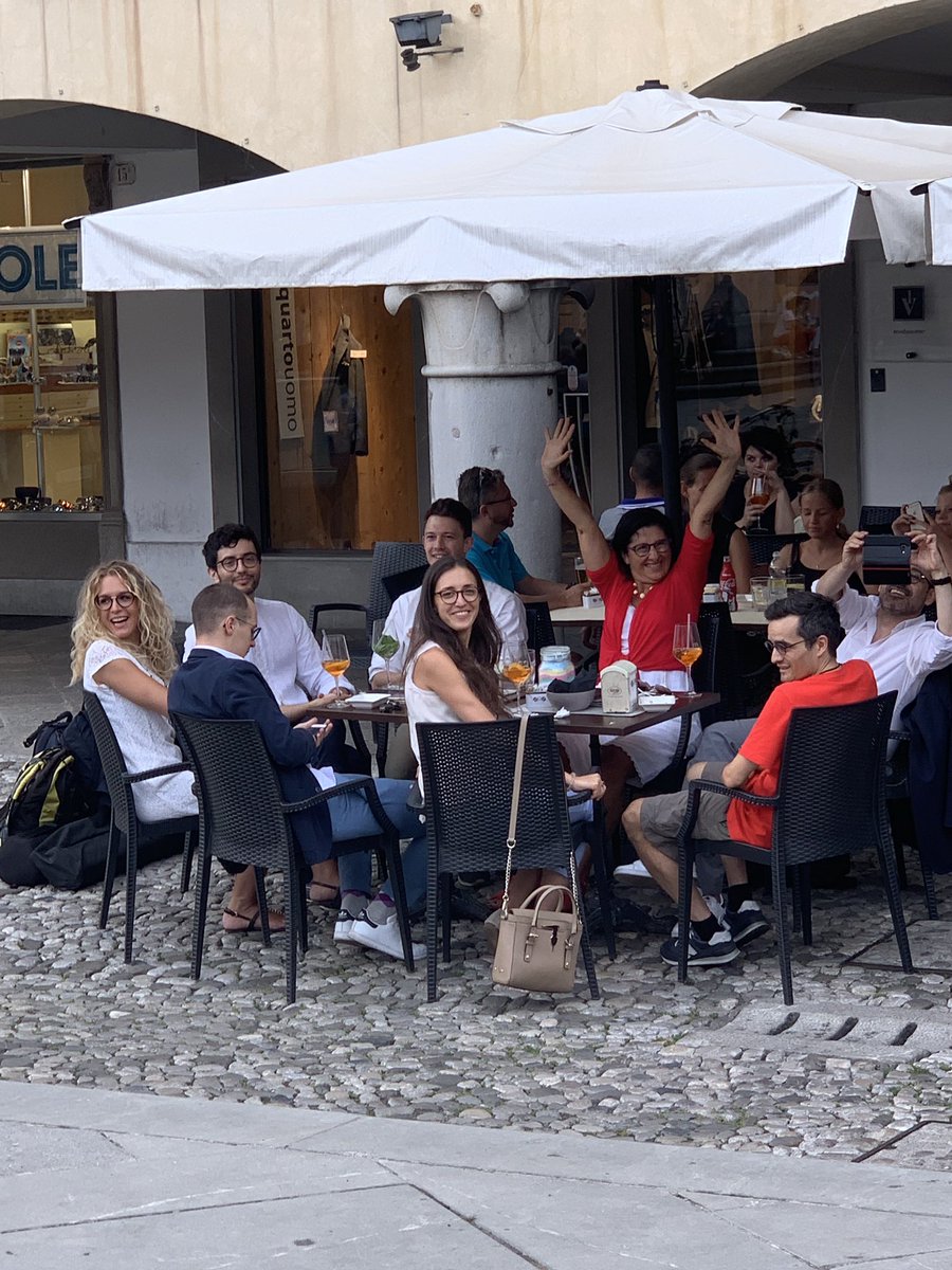 lablavoro's tweet photo. La super #squadra dei #giuslavoristi #uniud invade #piazza #sangiacomo e #palazzo #antonini #maseri... ciak si gira 🎬 @REDONMOVIES https://t.co/C8lsp79qNy