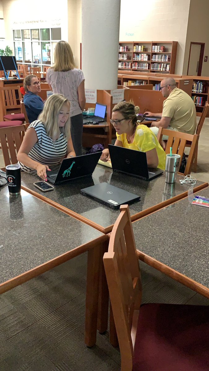 wcsCOafd's tweet photo. Excited to welcome our first group of WCS Williamson Online teachers today for professional development. @wcsOLP https://t.co/p73HRIEuqW
