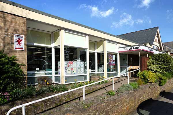Spacejackers's tweet photo. Ahoy shipmates! I’ll be visiting #Minehead library at 10:30am on Saturday 17th August to do a FREE talk for children about books, writing and the #SummerReadingChallenge 2019 ... so come along! #SpaceChase #Spacejackers https://t.co/4pc1MkrcJM