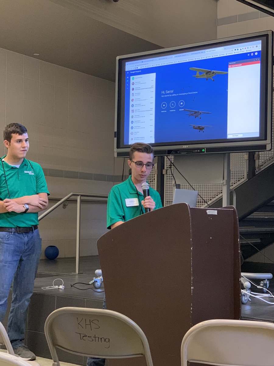 avilamd's tweet photo. So cute watching the kiddos lead this presentation at the Google Playground! Guess the mystery man via Google Hangouts! #sessionpic #last day #kelleru #kugame https://t.co/pmPGTX4sor
