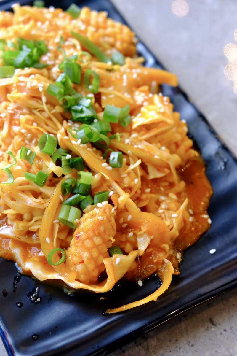 justbbqyyc's tweet photo. ⭐️NEW!!⭐️⁣⁣
⁣⁣
辣炒魷魚花 | Korean Style Fried Squid 🦑🌶⁣
Aka Ojingeo Bokkeum, ⁣For this dish, the squid is cut into bite-sized pieces and stir-fried in a slightly sweet Korean red chili pepper paste based sauce along with some vegetables. ⁣
#justbbq #justbbqyyc #yyc https://t.co/FtNEkHk3qd