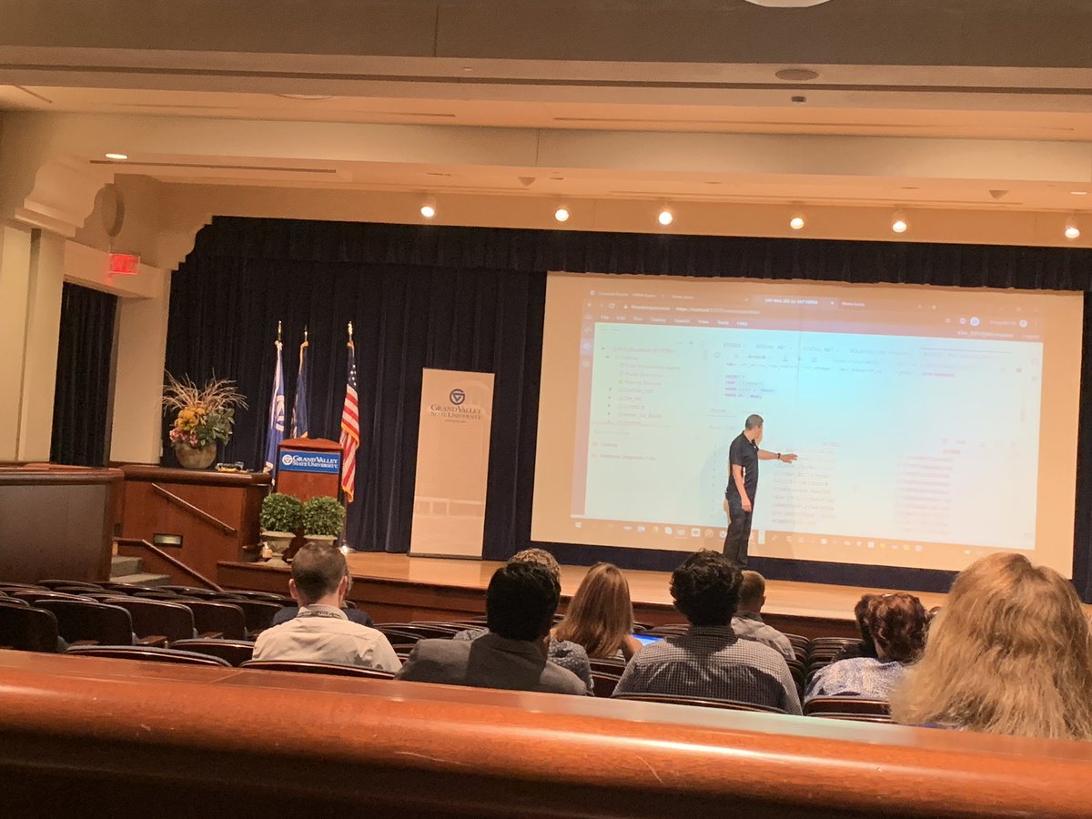 mmsaifuddin's tweet photo. @ASUG_Michigan Advanced Analytics session with Vitaly from @SAPAnalytics https://t.co/aDtyn1uhyU