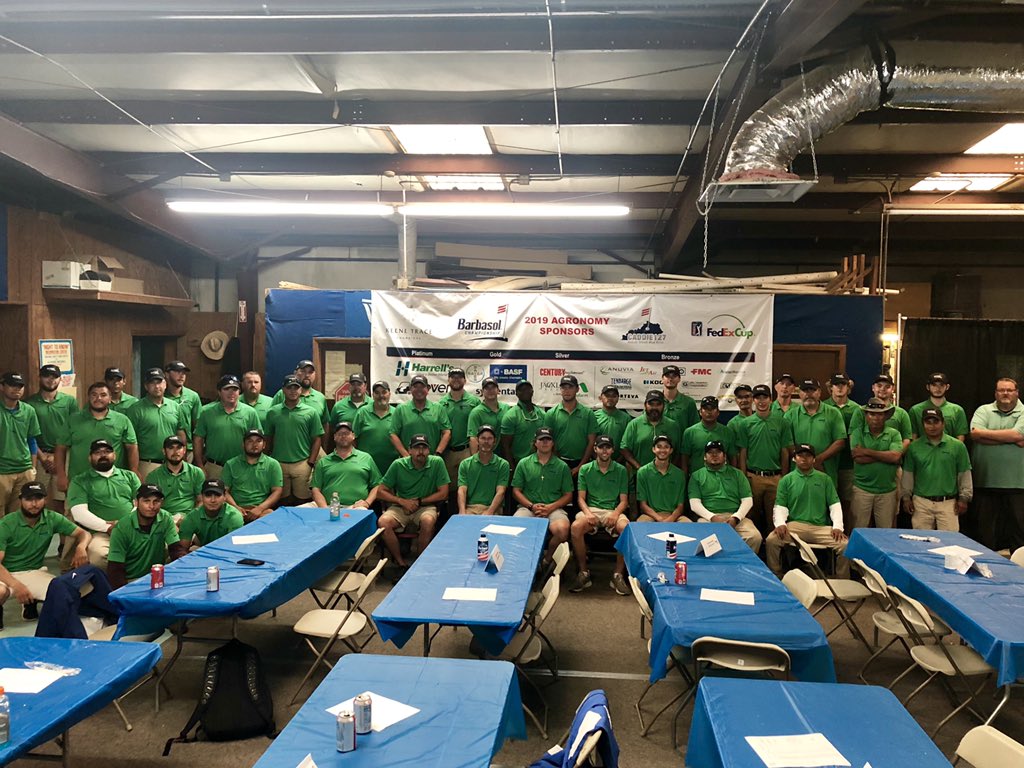 KeeneTraceTurf's tweet photo. We simply wouldn’t be able to do what we do this week without the help of ALL of our sponsors and volunteers.

Big thanks to @HarrellsLLC, @BayerGolf, @BASFTurf_us, and @SyngentaTurf for hooking us up with some solid Nike gear for the week! https://t.co/ECVjQt84Fd