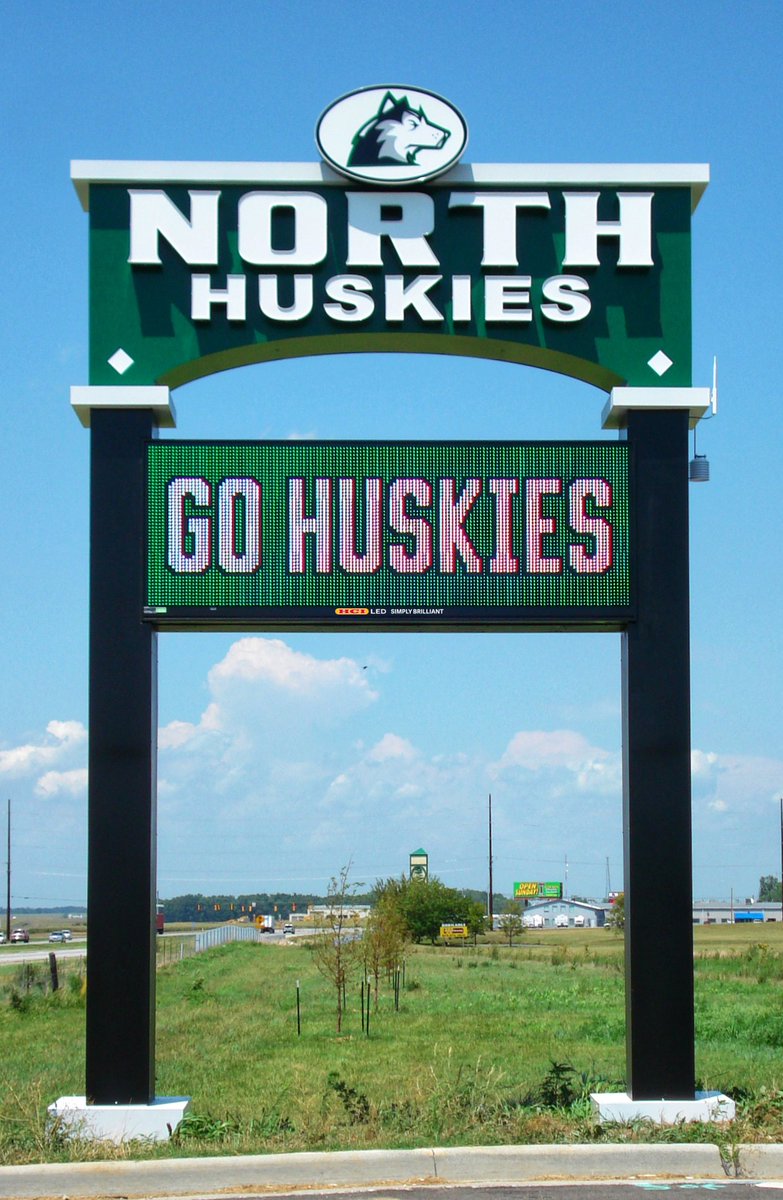 HuskSigns's tweet image. School's out for summer, out till fall, HCI EMC's outshine them all #HuskSigns #HCIEMC #HCILED #EMC #ThrowbackThursday #SchoolsOut #eisforeveryone