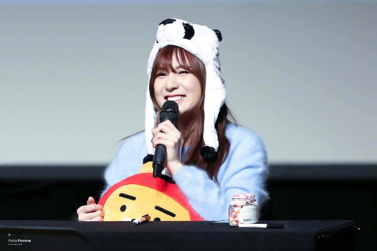 PetitePomme0210's tweet photo. 우리 사랑스러운 막내 하영이 생일축하해🎉

#빛나는_하빵이의_스물네번째_여름
#HappyHayoungDay

#에이핑크 #Apink #오하영 #하영 #Hayoung #ハヨン https://t.co/KGtgNi61RD