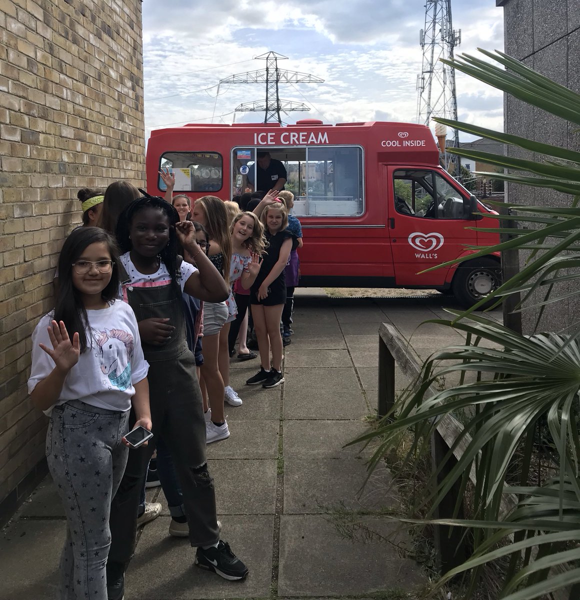 EduMissM's tweet photo. Y6 Leaver’s Party is in full swing! 🍦 #Year6LHS https://t.co/PwH2u0Nf54