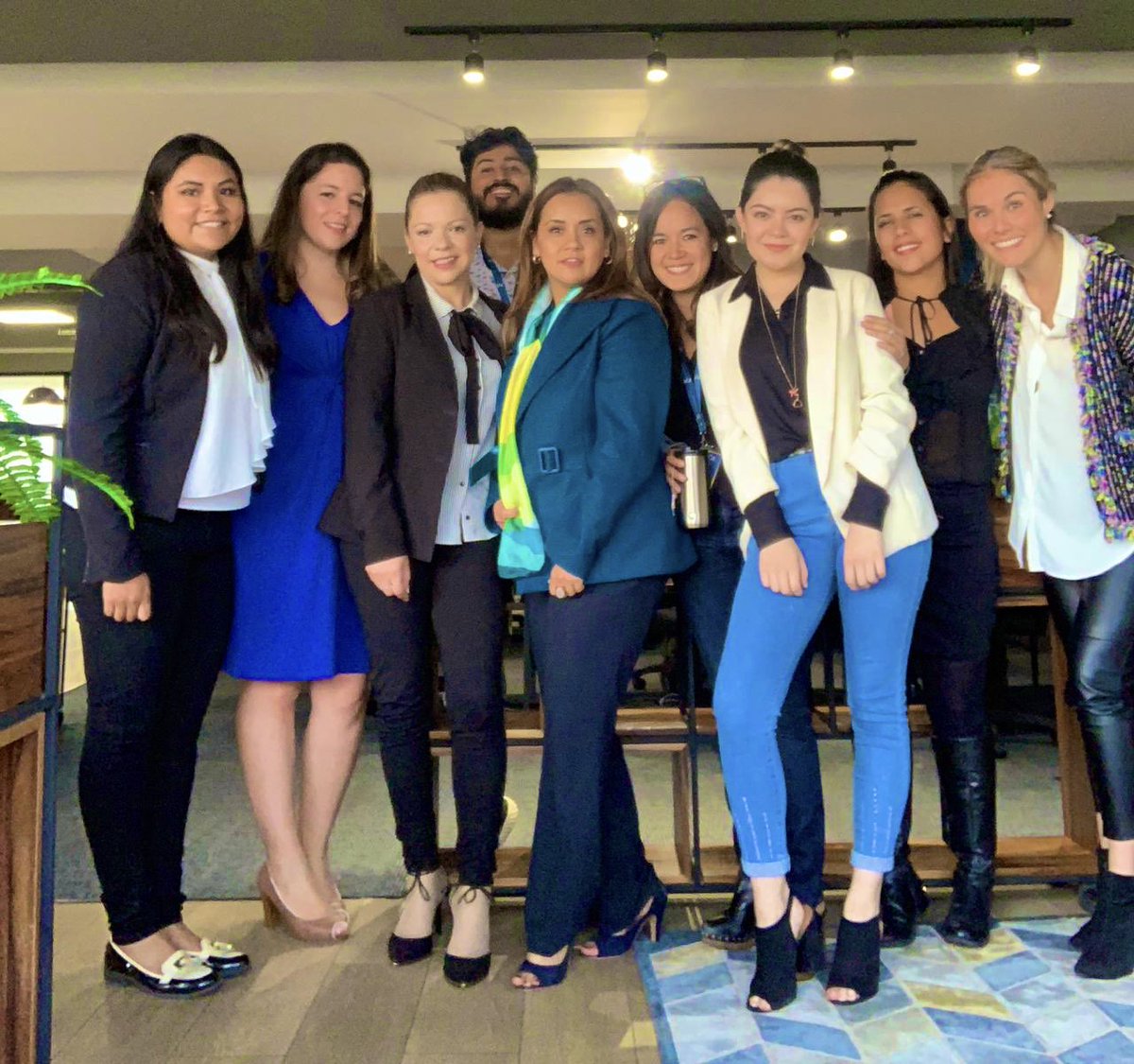 ivannitayabas's tweet photo. Grabando otro bloque más de mujeres en tecnología, #NextTechnologies impulsando estas iniciativas #AmitiWIT  #WomenPower cc  @AMITI_Mex @Mariana_PVO @AMITI_WIT 📹 https://t.co/zF2WuSgguK