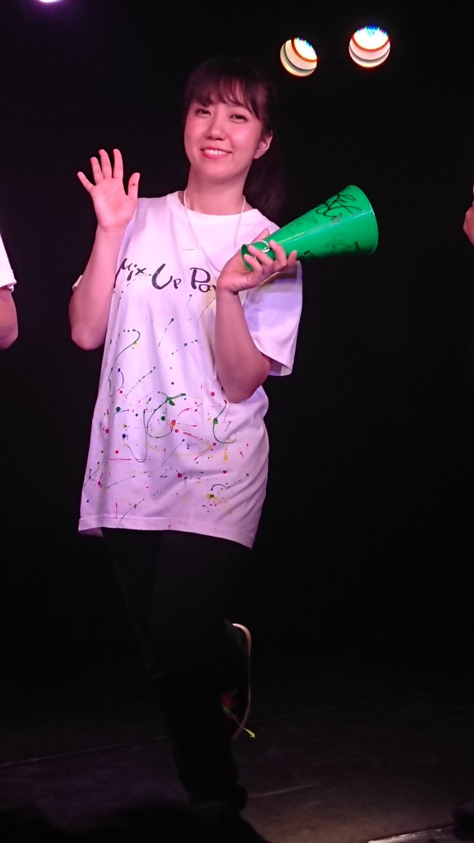 Akb48Akbsasiko's tweet photo. 昨日は、MixUpPartyの昼、夜を見てきました。全部面白かったけど、のぞみんとのんののコントは、とてもよかった！
いいわよ〜はツボにはいりましたね😆
企画コーナーも2回とも行田さんが当たるという奇跡があったし！
久々にたくさん笑いました😄
#みくぱ
#ROMINAMI https://t.co/hwSQAlpWon