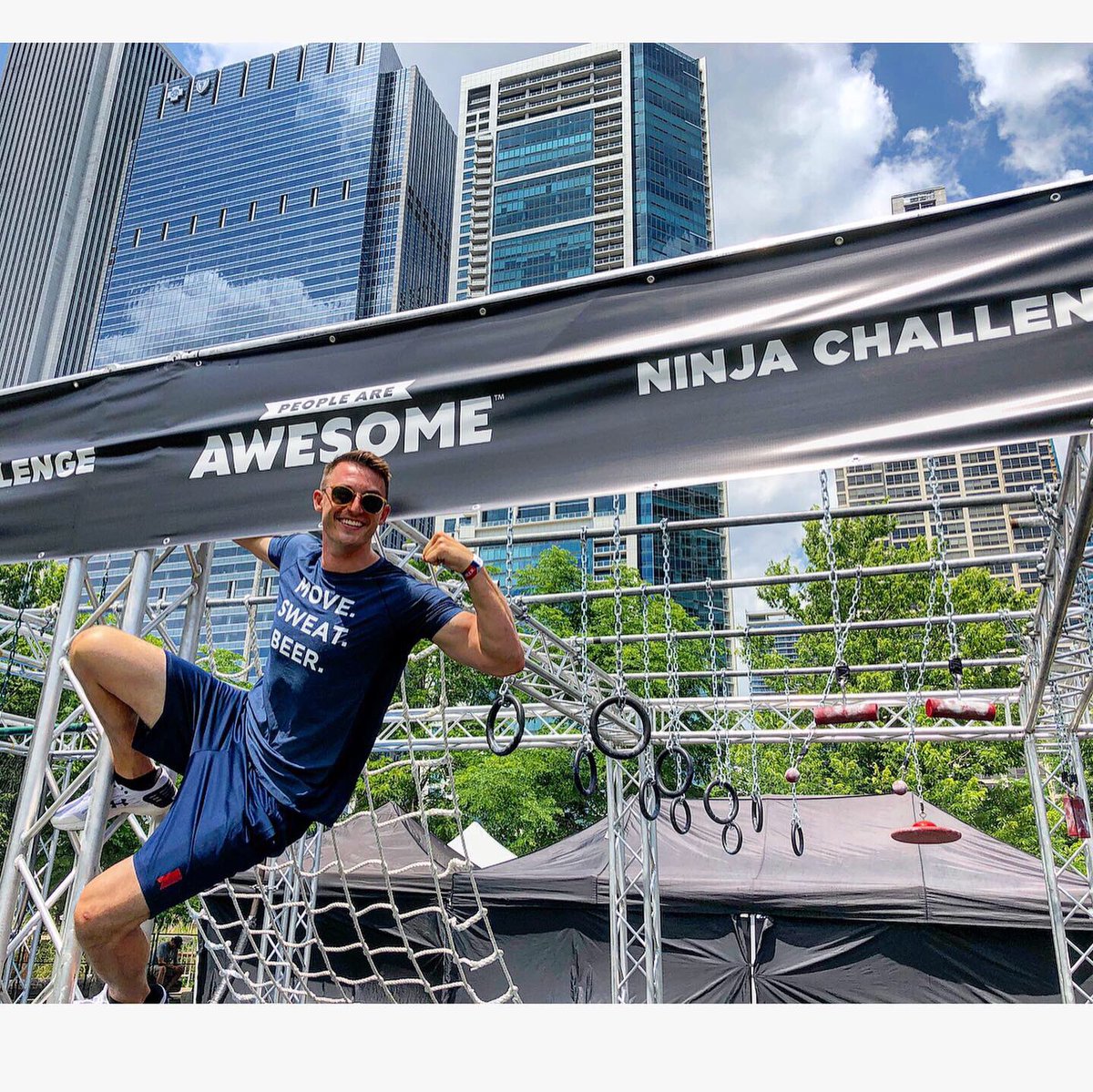 Awesome hosting @peopleareawesome Ninja Challenge💪🤓🏙 at the #MovementFestival by @michelobultra. Shout out to all the great Ninjas and Chicago...ians for taking on the course!