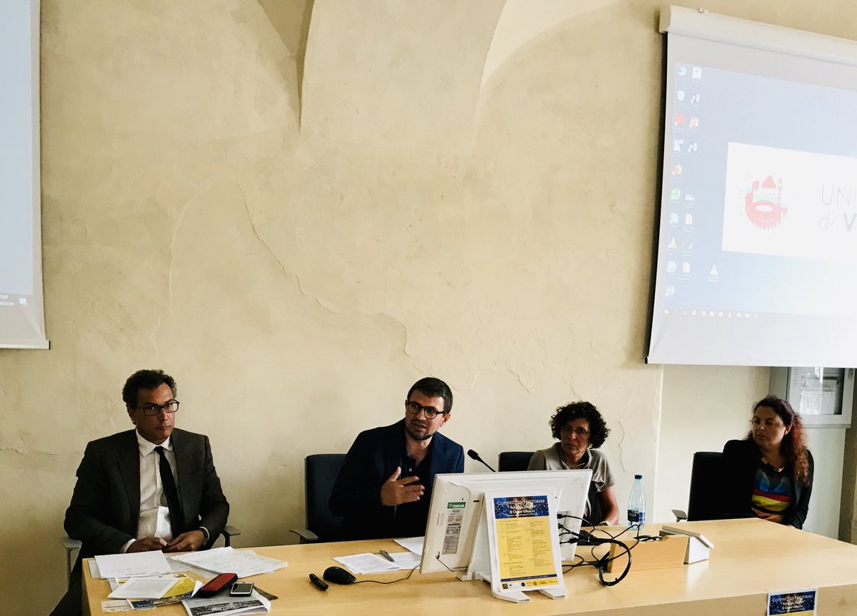 _EMoDiR_'s tweet photo. Connected Histories, first round-table: Giorgio Caravale, Lucia Felici, and Michaela Valente, chaired by Vincenzo Lavenia. “Religion, Politics and Society in the Age of the Reformation”. #twitterstorians #earlymodern https://t.co/q30soDtwAe