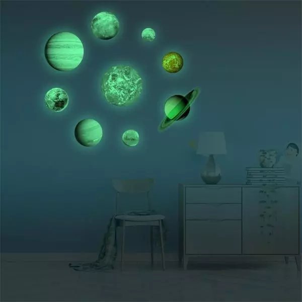 € 7,12  12%de DESCUENTO | 9 unids/set brillan en la oscuridad 30 cm planetas redondos estrella PVC pegatinas para habitación de niños sala de estar dormitorio luminoso calcomanías de pared para decoración del hogar
s.click.aliexpress.com/e/cYbLTVR2