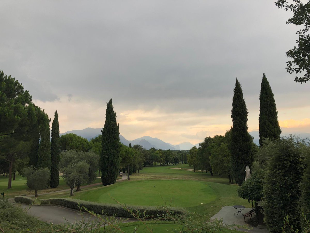Publifarm's tweet photo. Funny, easy, golf, friends... these are the key words of the “Business Golf Open” tournament of which Publifarm is proud sponsor
🔝⛳️🏌️‍♂️
Haven’t you signed up yet?! 😎🤩
https://t.co/BkseJHhyr7

#BusinessGolfOpen #publifarm #bebrave #bravecreativity https://t.co/RSDQYDqwGI