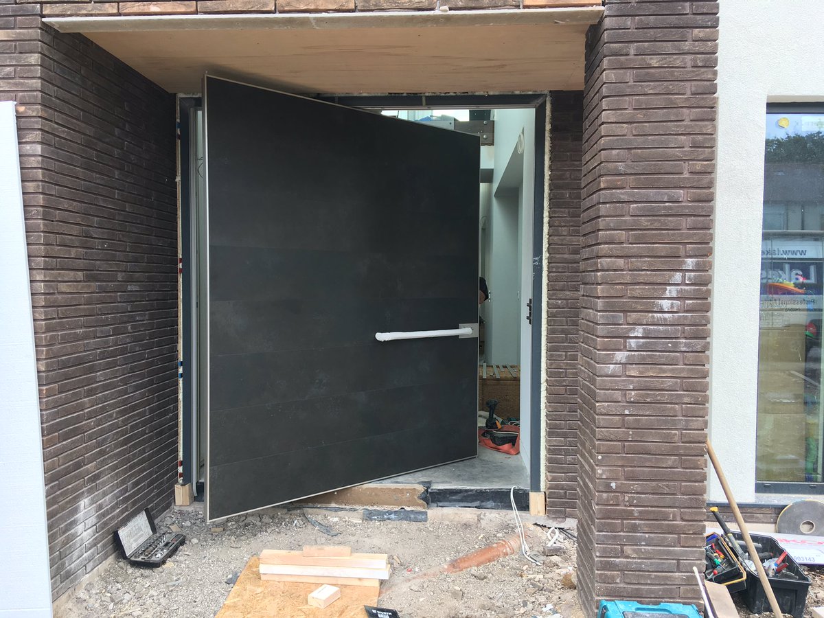 Lakes Doors Architectural tweet media