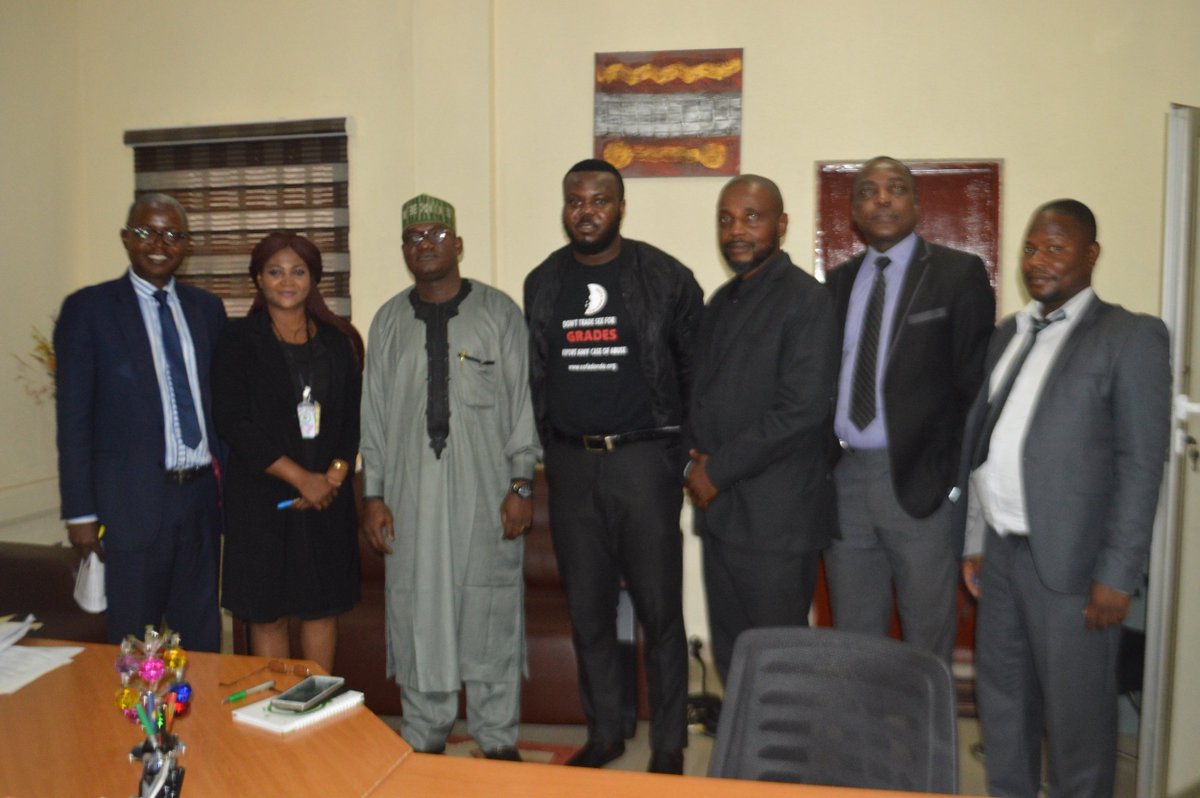 icpcnigeria's tweet image. CPTG Yielding Positive Results – Member, ICPC
#ConstituencyProjects #DoTheRightThing #IntegrityPays icpc.gov.ng/2019/07/18/cpt…