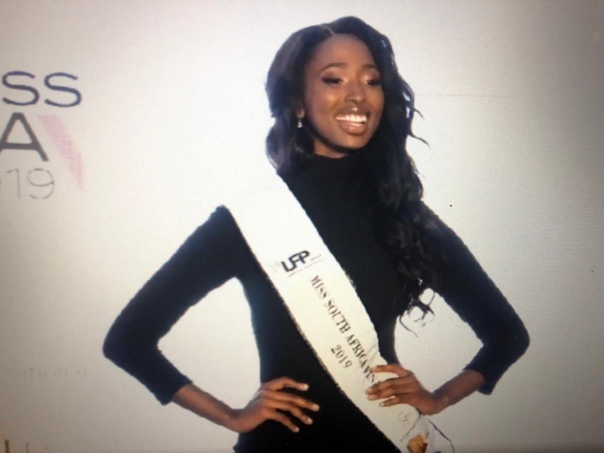 PharahBanks's tweet photo. Her name is Beulah Budaza. A 23 year old LLB student who just completed her BA Law degree from the University of Pretoria 🔥✨ please continue voting for her! 
#BeulzForMissSA https://t.co/p0MbxC7Bi7