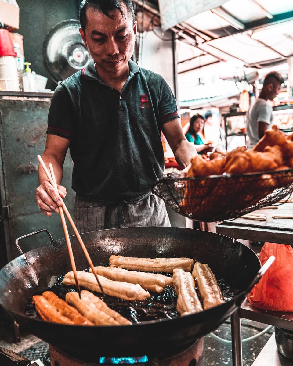 Lokalocal On Twitter Yao Zha Guai Is A Deep Fried Traditional Bread Which Is Joined In Pairs Some People Dip It Into Porridge Some Into Soya Milk And Others Into Coffee How Do