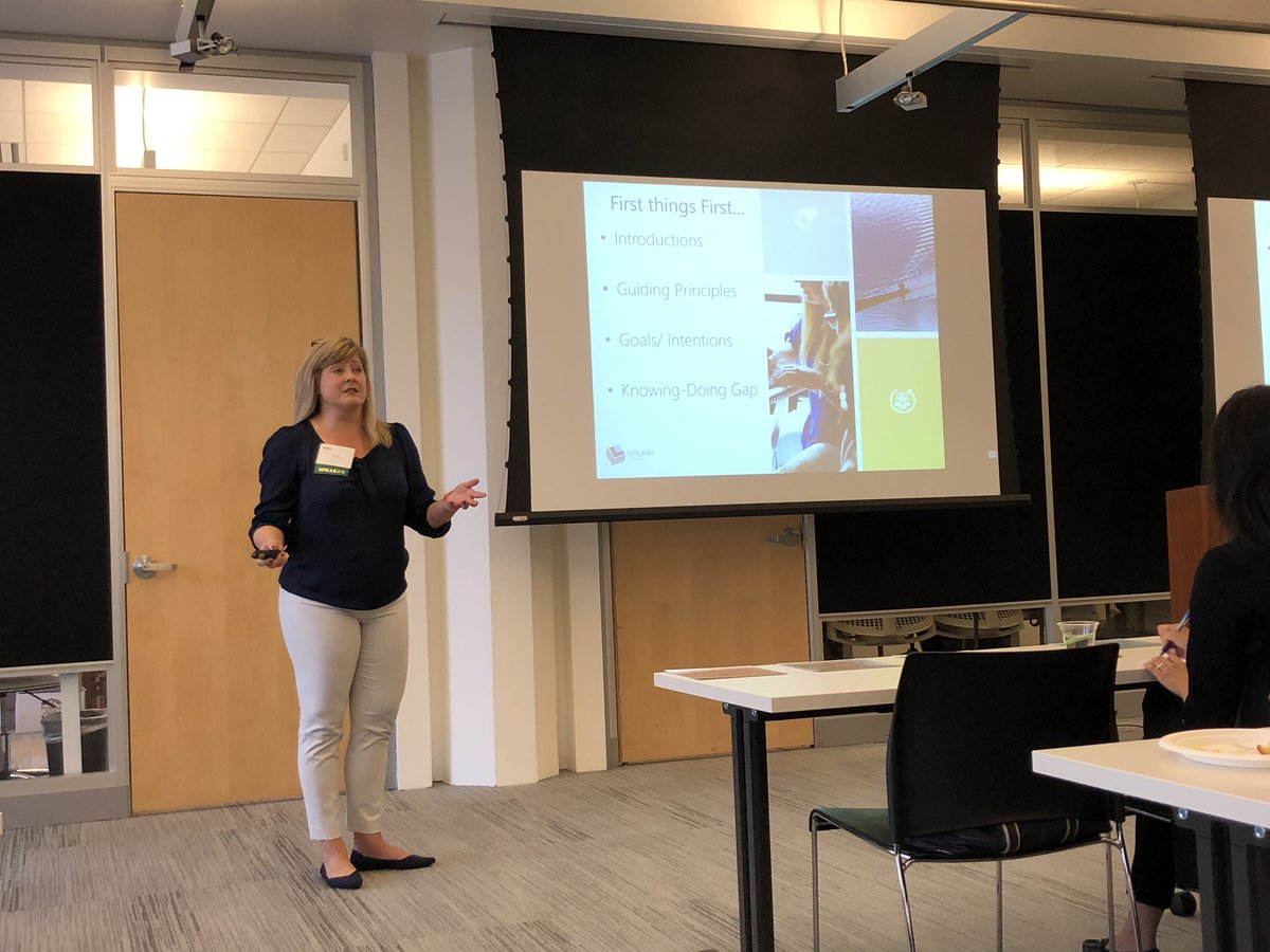 AECmarketer's tweet photo. Great start to the @SMPS_SF program Transformational Leadership! I choose the word “ambitious” to use in the workshop. #marketingleadership #professionaldevelopment @LeftLaneAdvisor https://t.co/TKknYcnTv5