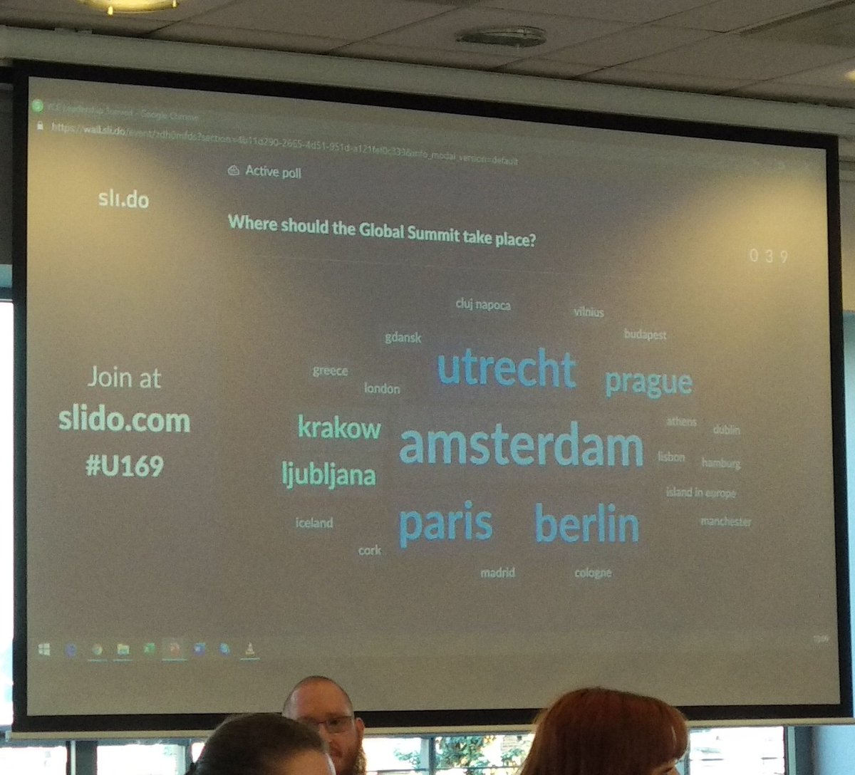 arjenkorevaar's tweet photo. Hi @Utrecht what about hosting the global meeting of young cancer patients in 2021 after losing the songfestival bid? #YCESummit #youthchangingeurope https://t.co/OdebaJDohi