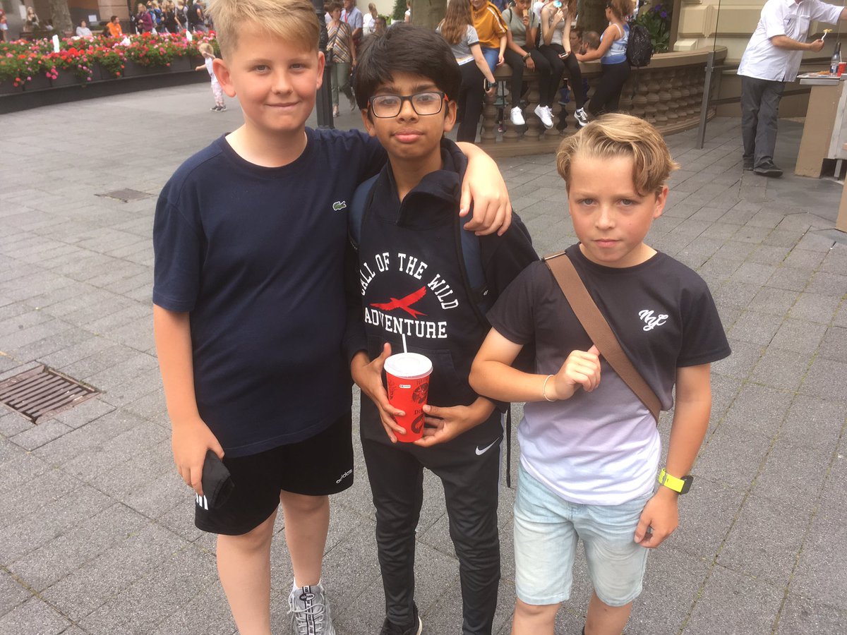 MrsMannionJMS's tweet photo. Last photos from Phantasialand. https://t.co/KLzazuJTtU