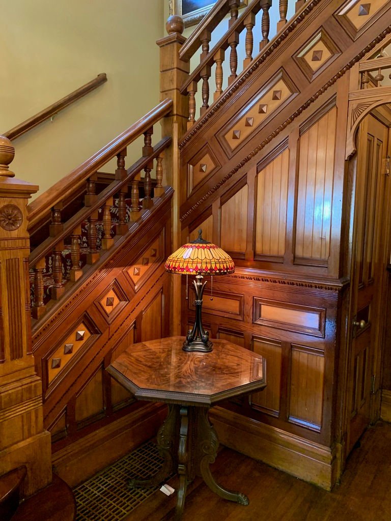 janeteastman's tweet image. Storied 1885 Victorian Belle Queen Anne mansion finds new life as wedding and prom venue #victorianbelleweddings #willamette_u David Schlicker stained glass National Register of Historic Places oregonlive.com/expo/life-and-…