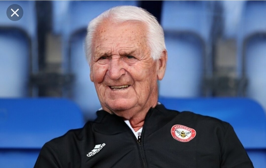 jhtphotography1's tweet photo. Aston Villa in 2060? 🦁

@JackGrealish1 @jmcginn7 @OfficialTM_3 @AVFCOfficial

#FaceApp #astonvilla #oldfilter #hilarious #football https://t.co/YC0VbqaVtr