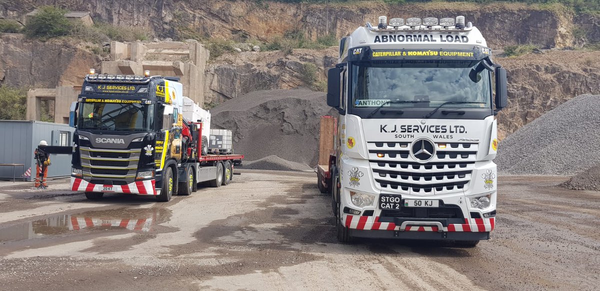 KJ_Services's tweet photo. A Rare Photo Opportunity With Both Of Our Trucks Working Side By Side Out On Site! #KJServicesLtd #HiabHire #LowLoaderHire #Scania #R500 #Mercedes #Arocs https://t.co/15VScGnvM7