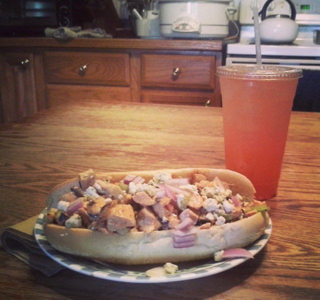 Super Throwback to 2014! 🥙🧡
Photo Credit 📸 @StacyEldreth
#throwbackthursday #wildwich
wildwich.com