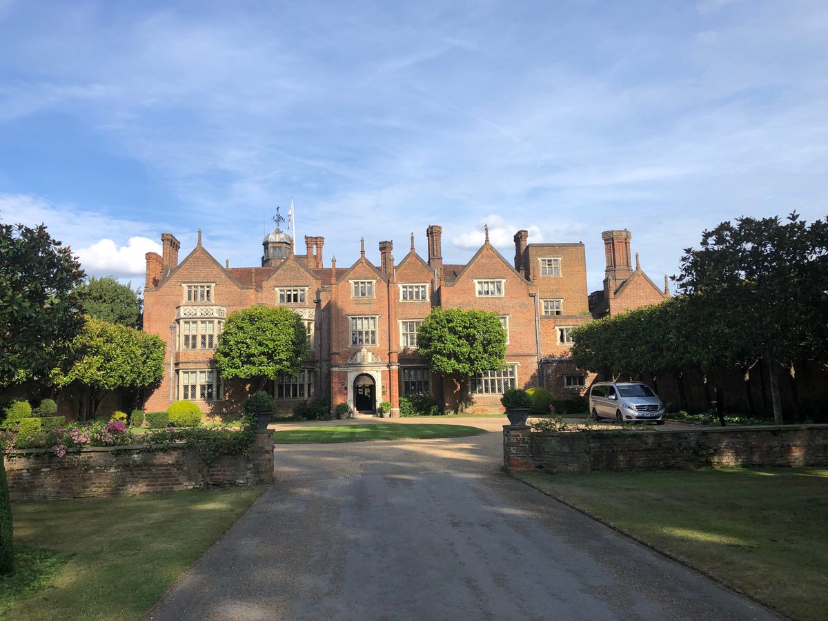 Not a bad place for dinner....I will suffer through it😀 ⁦⁦<a href="/GreatFosters/">Great Fosters</a>⁩ #delltechEBC #Iwork4Dell