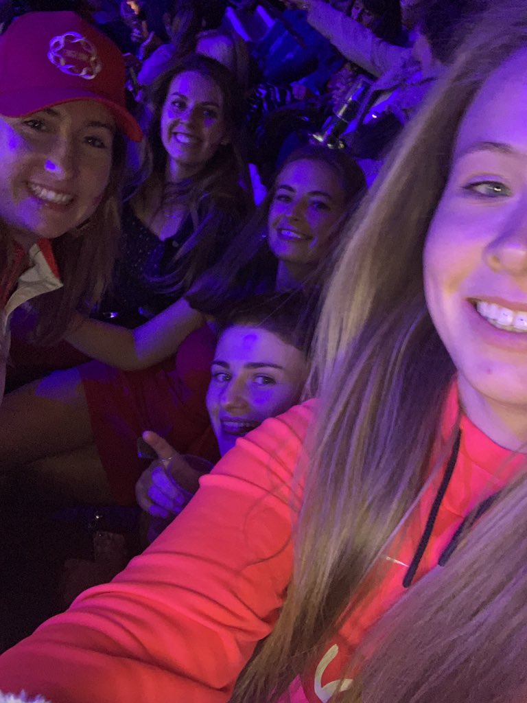 MedicsNetball's tweet photo. We hope to be like @LaylaGuscoth  when we grow up #ThisIsNetball https://t.co/WNZV4xyoAP