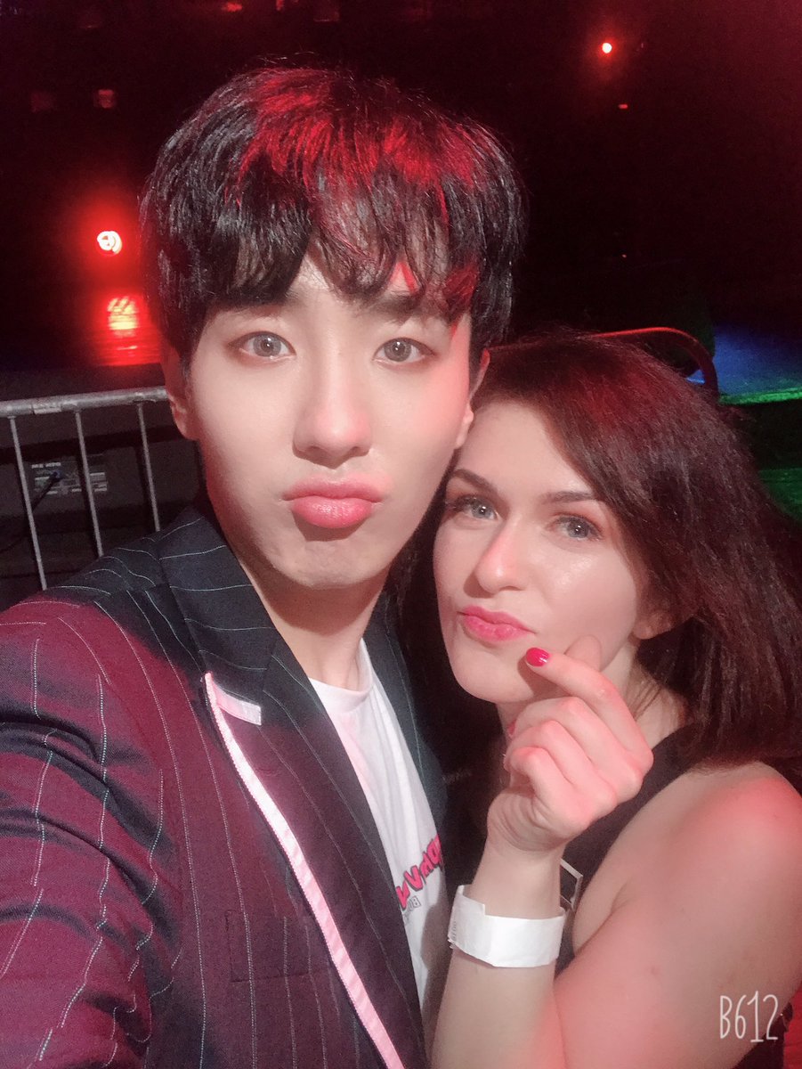 canadianloverin's tweet photo. How much I miss them *.* #mablingselcaday https://t.co/cWGZ5yQXNF