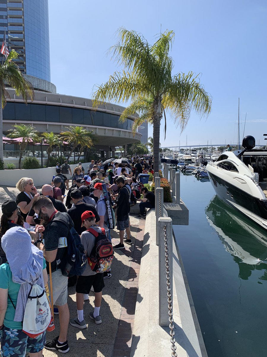 pizzapizzapi's tweet photo. @iwant20roses @SD_Comic_Con @LEGO_Group @ParksAndCons End of line now by the Capsule Corp.  (past Roy’s) https://t.co/ZpVuEO09fL
