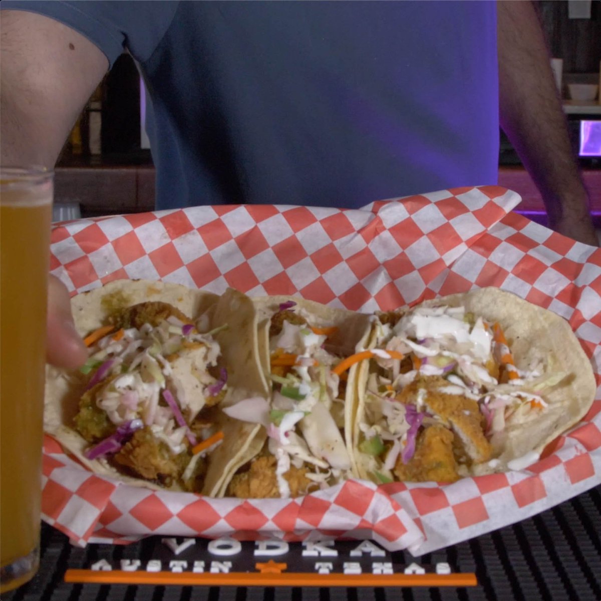 Open mic night with Alex Cantrell tonight starting at 10! $1 off all drafts and 3 tacos for $5!!! Come support local music!
#BeerandTacos #DraftBeers #TacoNight #BestComboEver #LiveMusic #AlexCantrell #WhoLikesMusic #KeepEmComing