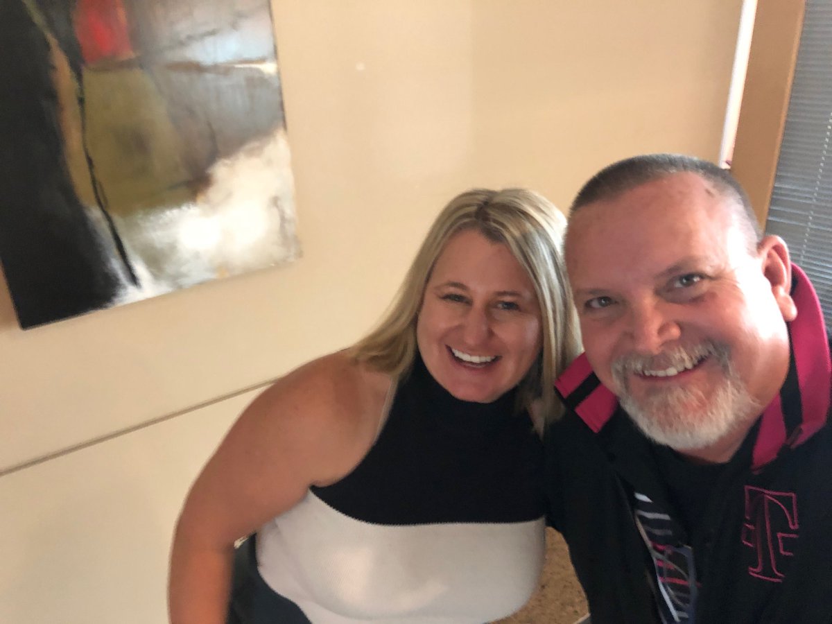 Hanging in amazing Salt Lake Market, with all time fave. Heidi,⁦<a href="/SLCshoelover/">Heidi Cox</a>⁩, ⁦<a href="/johndoeindigo/">Cody Christensen</a>⁩