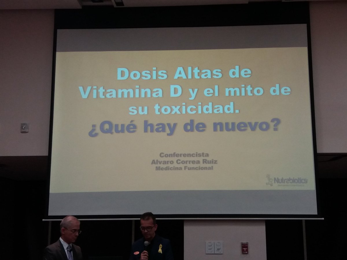 magraziagirone's tweet photo. Dr. @AlvaroCorreaMD #dosis  de #VitaminaD y su #toxicidad #osteoporosis #hueso #Bone @DrGustavoDuque @EsePresident @asosteoporosis @Nutrabiotics @sharorico @drfherediaz @ffailach @espitiafe @jurassic_rocl @UscherMariaI @DrCant https://t.co/xXTt3ETtN5