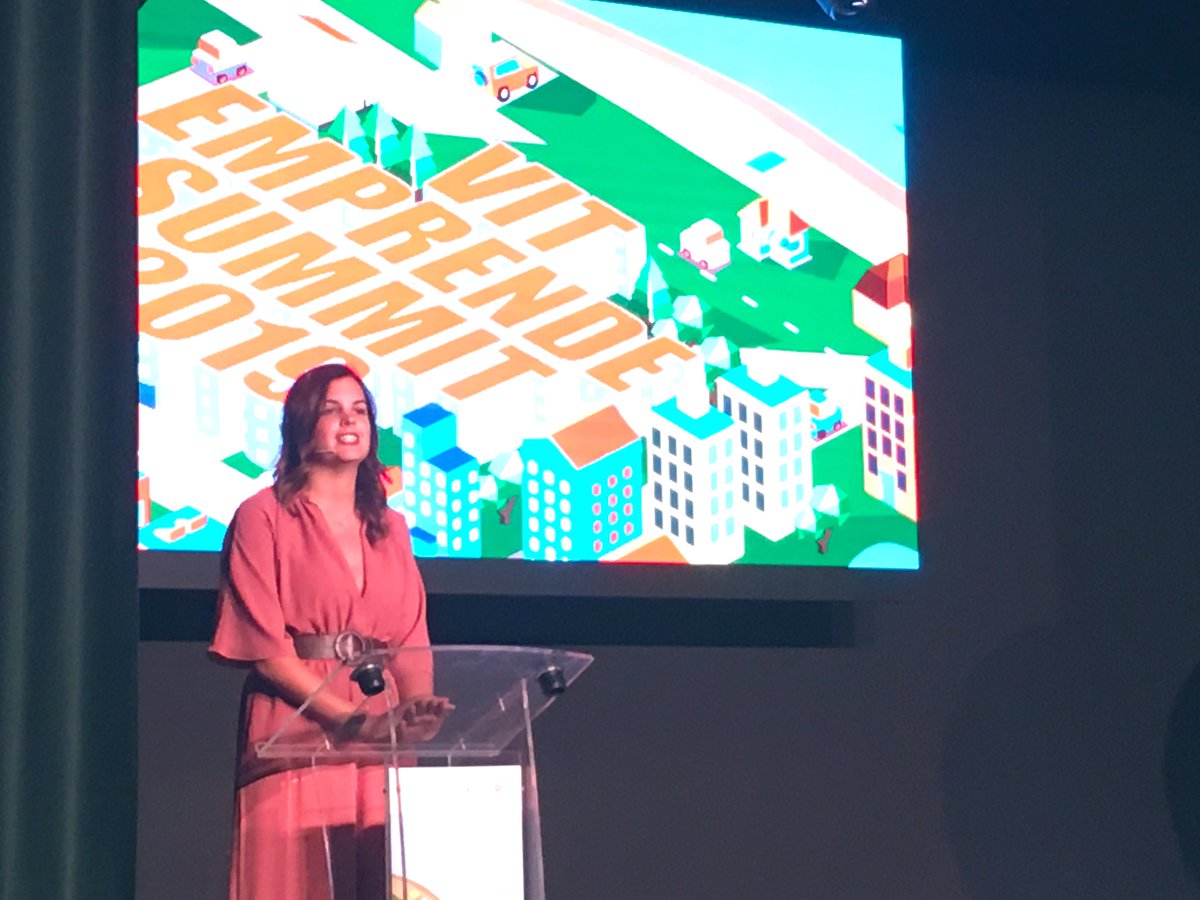 Startup_VLC's tweet photo. 🔛Inaugura #VITESummit2019 la vicealcaldesa @SanGomezLopez y sigue @javimateog presentando @VLCTechCity y la comunidad #startup @VITEmprende https://t.co/4t5YrAPCvR