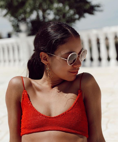 THOMASSABO_ES's tweet photo. Se acerca el veranito y debemos proteger la vista de los rayos UV. Estamos seguros que hacerlo con estilo ¡es mucho mejor! 😎🤭
Luce las gafas de sol #TSEyewear como lo hace @HMelissaVC 😍
Encuentra tus gafas perfectas en https://t.co/ZSYMMgKvyI https://t.co/hZdrldLgJe