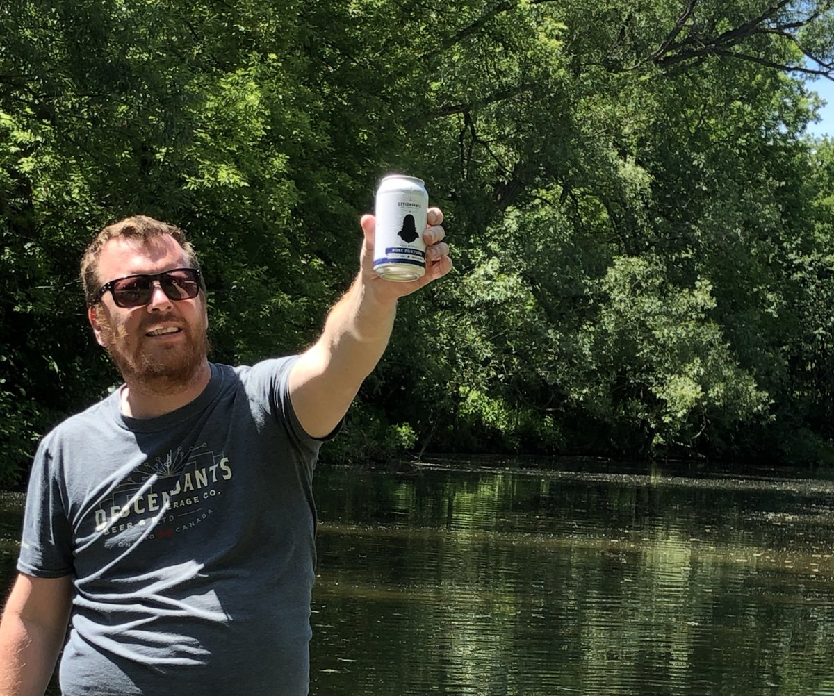 Descendantsbeer's tweet photo. Rose Fortune is a Best Bitter. It’s bit dark for July but we’ve noticed a trend of ppl asking for darker beers year round &amp; we Stan that!!! So here you go! It’s my fave right now! 

#kitchenersbrewery #rosefortune #beer #beercan #summerbeer #livealittle #dtk #dtklove #buylocal https://t.co/Y8UEMrLPCT