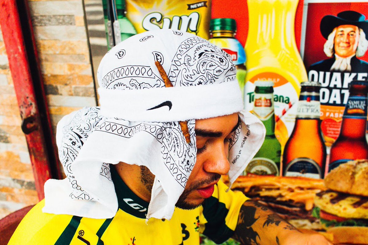 dustyrenoylds's tweet image. NYC, 🌃 SUMMER BREEZE ☀️SMELL LIKE GARBAGE 🗑N WEED💨/
#SANTANABROS (full project)
hyperurl.co/santanabrothers
available on all streaming platforms. 
📸 : @SteazeTheAlien 
#SANTANABROSTHEALBUM
#CHARGEDUPENT