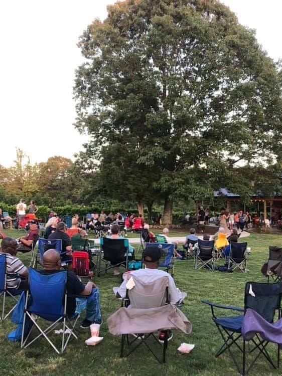 YourRowan's tweet photo. Food Truck Friday is back at Douglas Vineyards THIS Friday! Start your weekend right with musical entertainment from The Lighthouse Duo and What-A-Burger from 6 - 9 p.m. Bring a chair or blanket and enjoy a glass of wine! #FoodTruckFriday #YourRowan #DouglasVineyards https://t.co/R7v6M12Yam