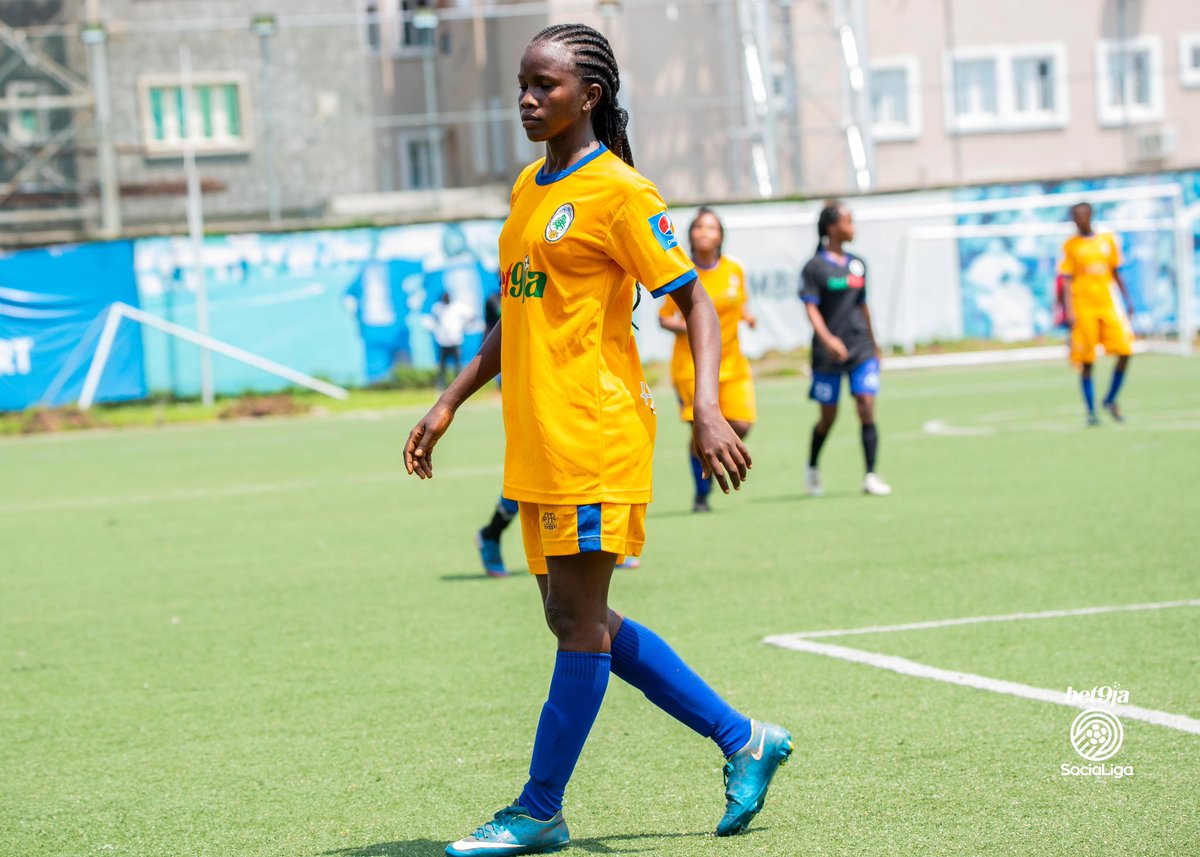 TheSociaLiga's tweet photo. She can catwalk, too! 😍
#SociaLigaMD5 #SociaLiga #MoreThanAGame #DANKNL #FaceApp https://t.co/mbhL9E5WAJ