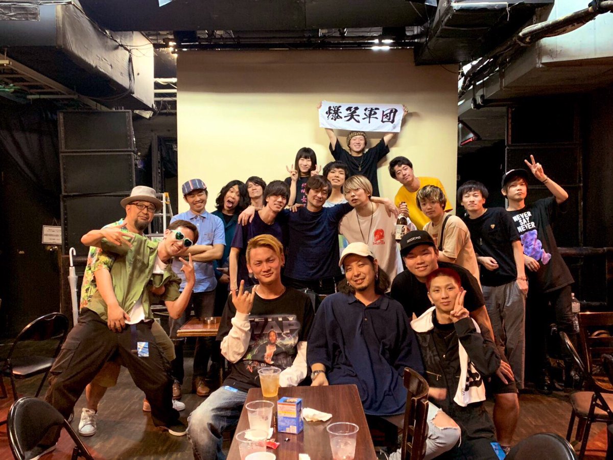 BAYSISYOKOHAMA's tweet photo. 321です
ギターエロスVol.61横浜編
ありがとうございました!
Orca-Luca、良いライブしてました‼︎
#ZIPPYZIPPER
#BACKSHOW
#LutherSmokeDokeyes
#microgic
#TheConfront
#OrcaLuca https://t.co/1cDLAsREJL