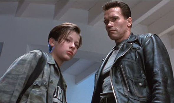 RottenTomatoes's tweet photo. James Cameron officially announced Edward Furlon will return as John Connor in #TerminatorDarkFate https://t.co/E3gy6gqMuR