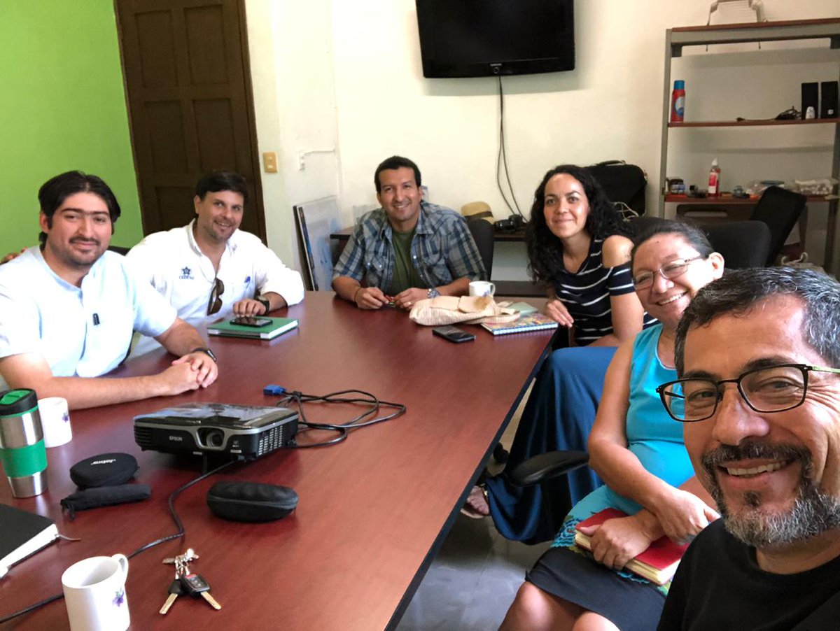 CEDESU_UACAM's tweet photo. Asiste el #CEDESU en representación de la @UACamTransforma a la reunión del @FondoFCPY en instalaciones de @Mexico_TNC Mérida, Yucatán, para compartir acciones y alcances con la Fundación Claudia y Roberto Hernández para la construcción de alianzas y colaboración #Campeche #FCPY https://t.co/amjKVsGHJ4