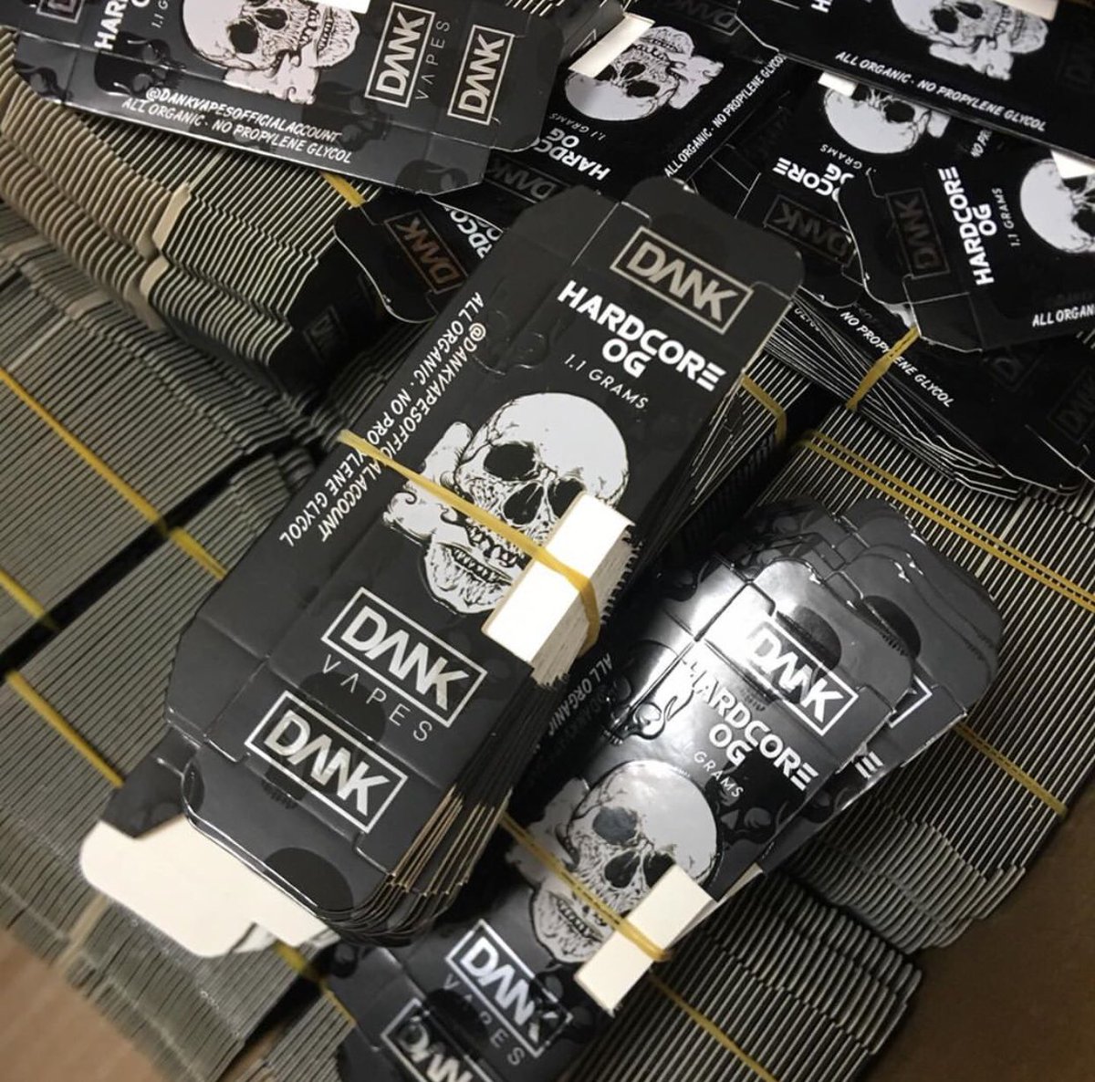 TaylorSmoke2's tweet photo. Order Now Order Now
$20 a pop...minimum is 10
Free shipping for all💯
DM me at 5076902742 SC👻 Taylor.smvapess #hardcoreOG #OG #dank #dankvapes #order #grams #flavor #buynow #fa #faceapp #faceappchallenge #LosAngeles #bikers #motivation #TaekookersGoingToJailParty #jail #darkweb https://t.co/U1ZccEcBDc