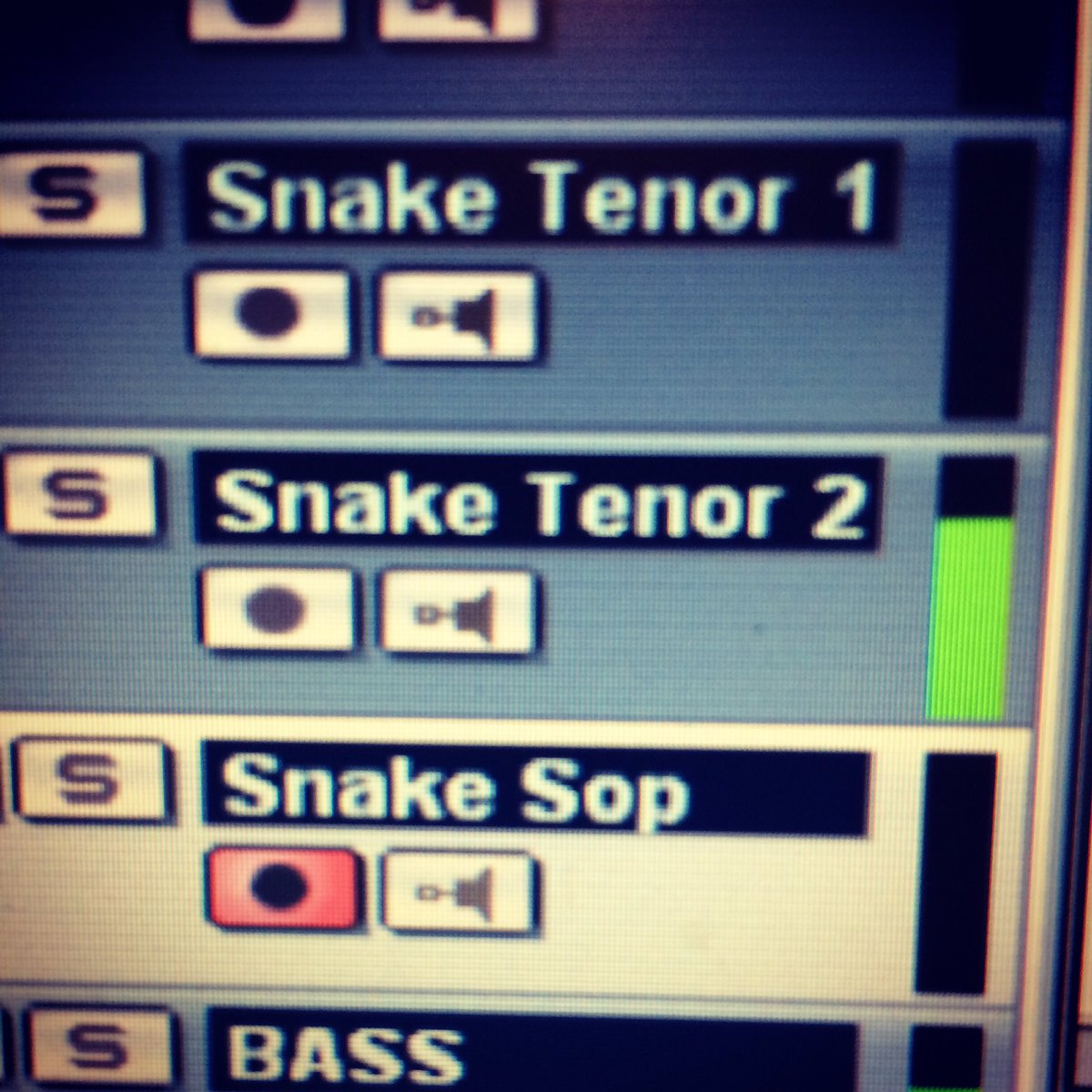 SimonPGBass's tweet photo. Always nice when @SnakeDavis sends you sax parts for a new track. Absolutely outstanding. #saxophone #snakedavis #snakedavisband #bassist #newalbum #newmusic #tracks https://t.co/mWeIyeNZYe