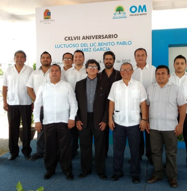 Sup_Soberano33's tweet photo. 147 Aniversario Luctuoso del Presidente Benito Pablo Juárez Garcia #BenemeritoDeLasAmericas #BenitoJuarez acudimos junto a la @MRGLS_QRoo y otras Potencias Masonicas.
@lizamacancun @aguilar_manuel @duarte_evelio @_CarlosHoy @LuisReneDice @LuisAvilaM @JoseLTorresG @HitlerSUcPeraza https://t.co/LpJLTq8mAG